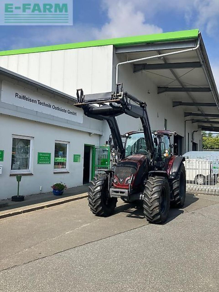 Valtra a114mh4 - Trator: foto 1 Valtra a114mh4 - Trator: foto 1