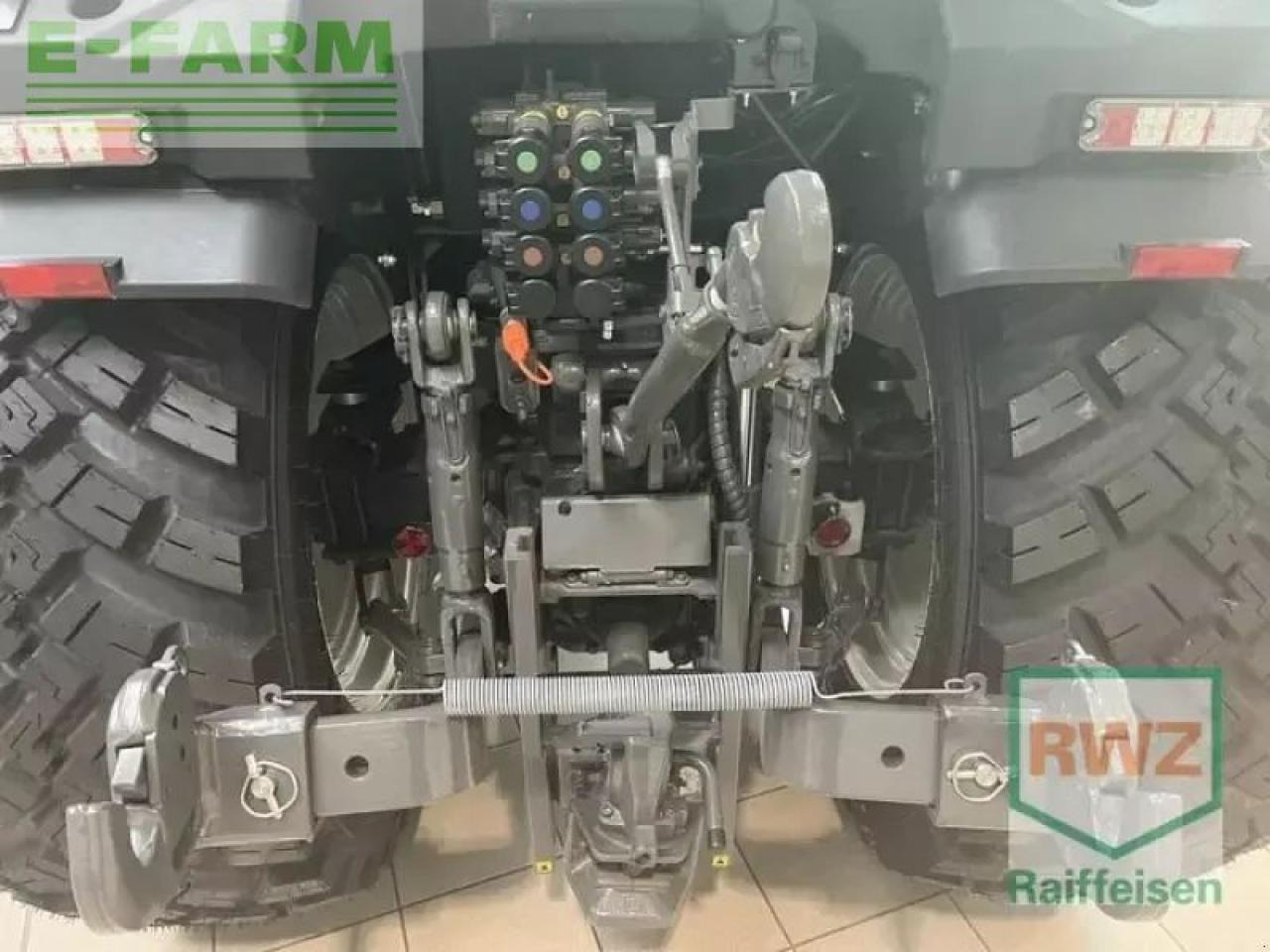 Valtra f105s 2d3 - Trator: foto 4 Valtra f105s 2d3 - Trator: foto 4