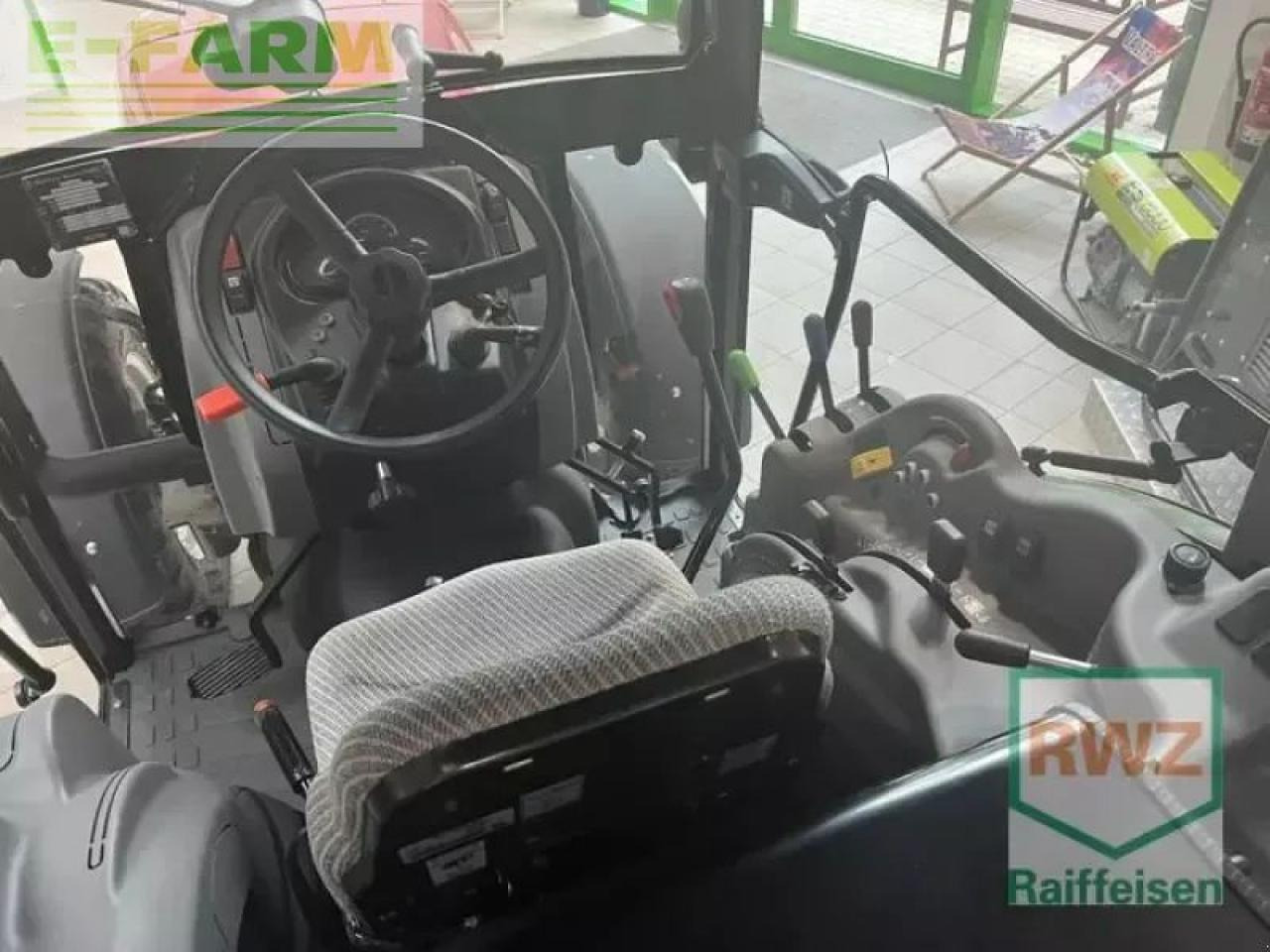 Valtra f105s 2d3 - Trator: foto 5 Valtra f105s 2d3 - Trator: foto 5