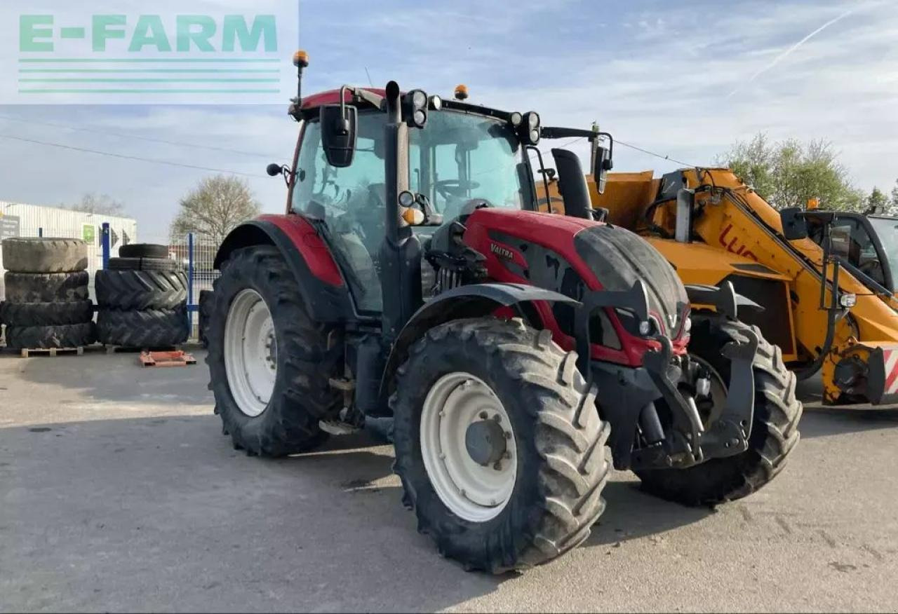 Valtra n 114 - Trator: foto 1 Valtra n 114 - Trator: foto 1