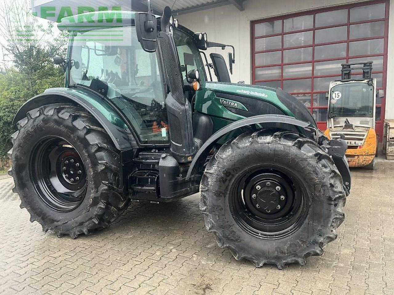 Valtra n 134 aktiv - Trator: foto 2 Valtra n 134 aktiv - Trator: foto 2