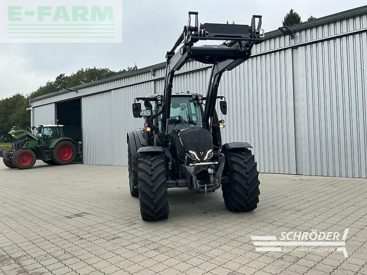 Valtra n 175 a - Trator: foto 4 Valtra n 175 a - Trator: foto 4