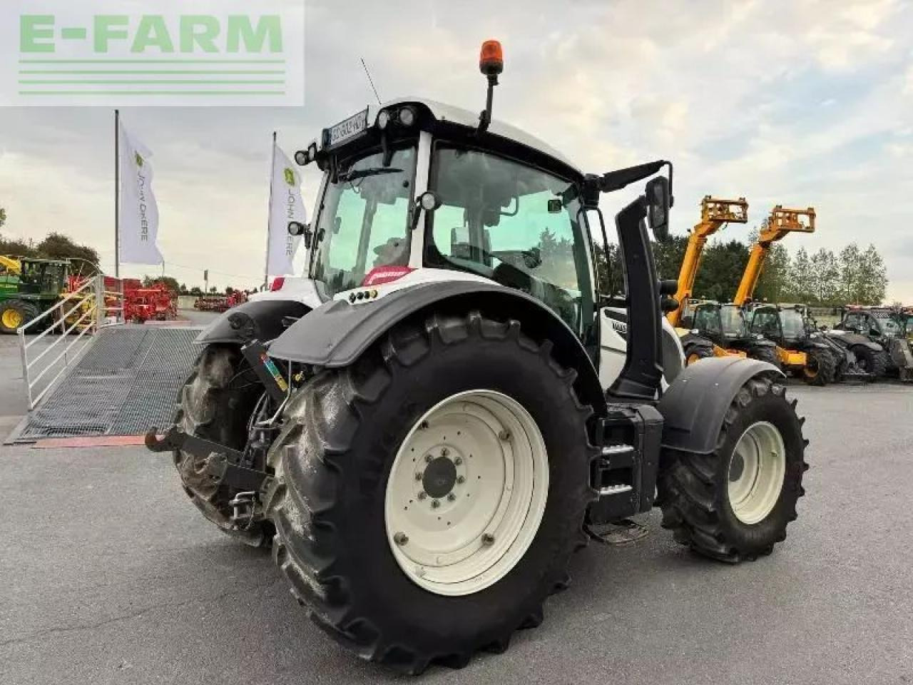 Valtra n174 direct Direct - Trator: foto 5 Valtra n174 direct Direct - Trator: foto 5