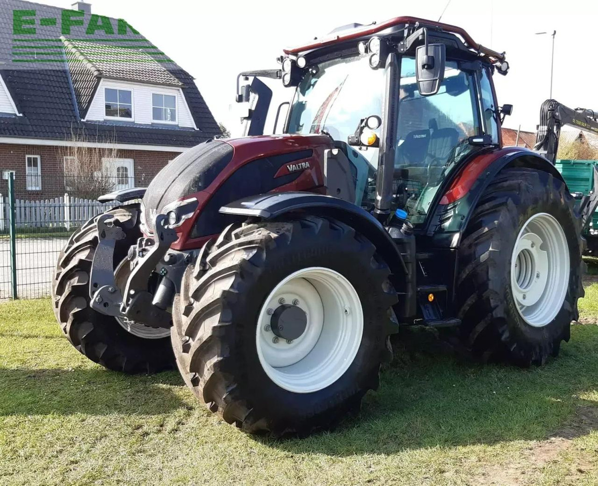 Valtra n175d - Trator: foto 2 Valtra n175d - Trator: foto 2