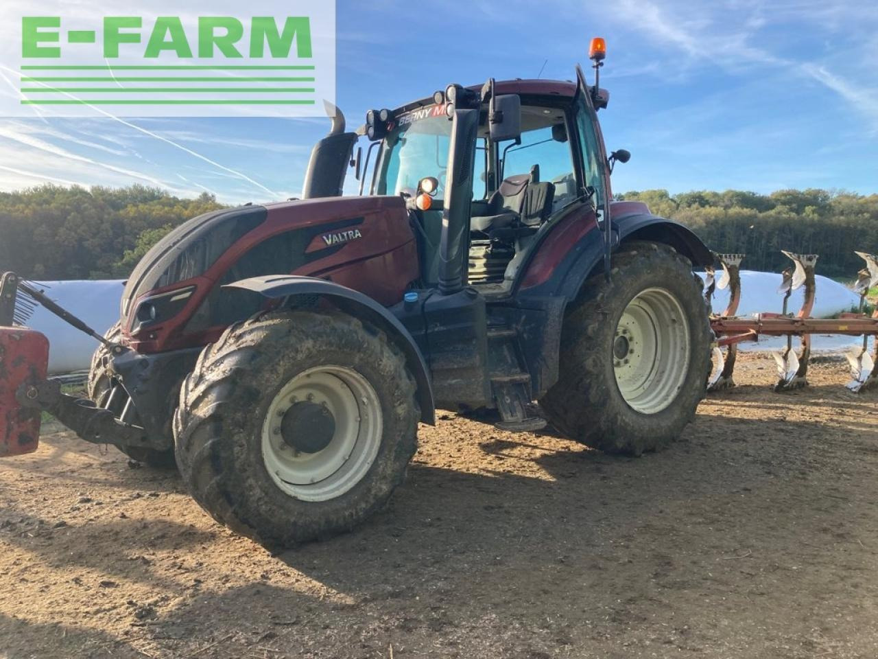 Valtra t 154 hi - Trator: foto 1 Valtra t 154 hi - Trator: foto 1
