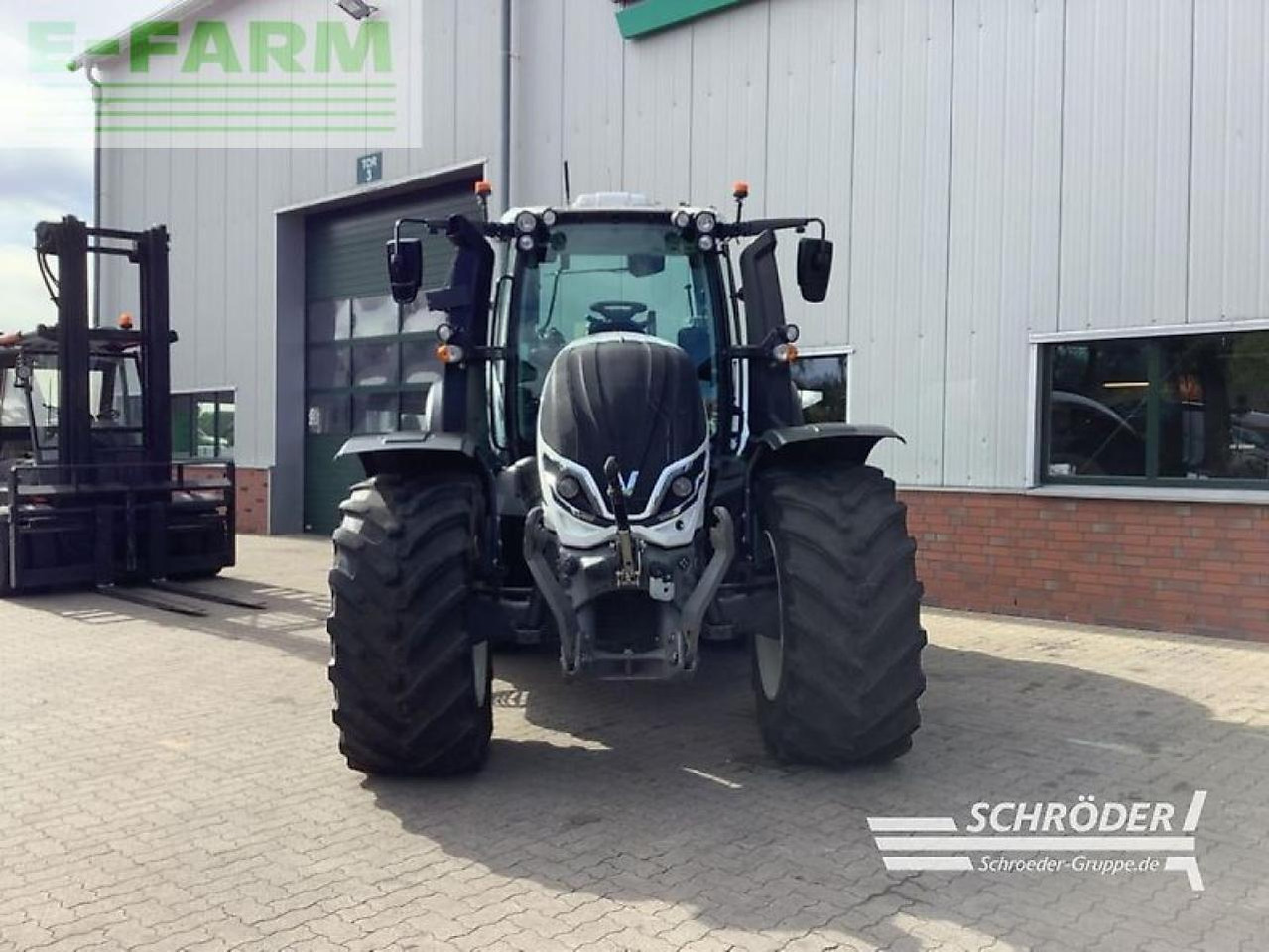 Valtra t 175 ed smarttouch | rtk | unlimited - Trator: foto 2 Valtra t 175 ed smarttouch | rtk | unlimited - Trator: foto 2