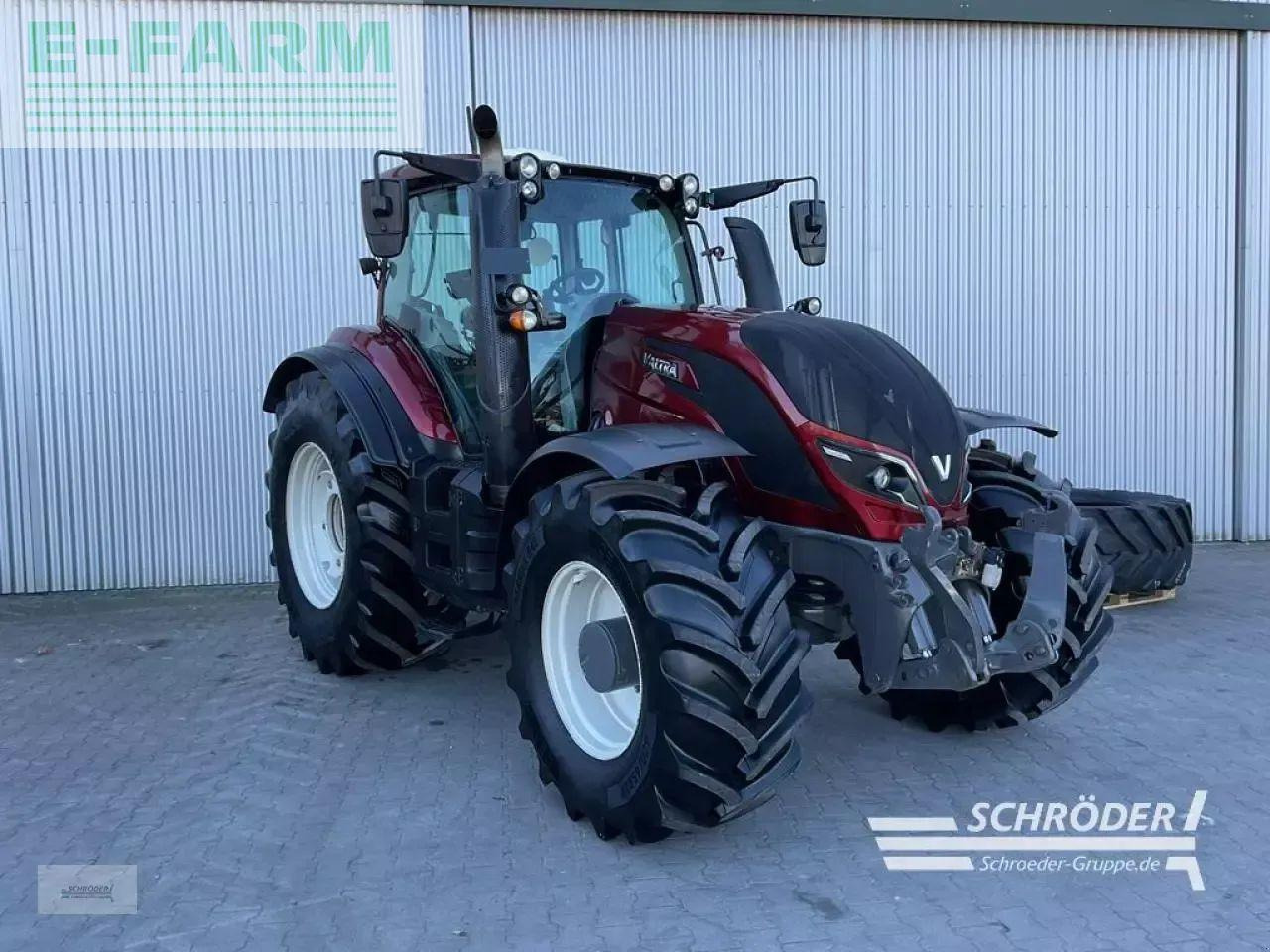 Valtra t 254 v smarttouch - Trator: foto 1 Valtra t 254 v smarttouch - Trator: foto 1