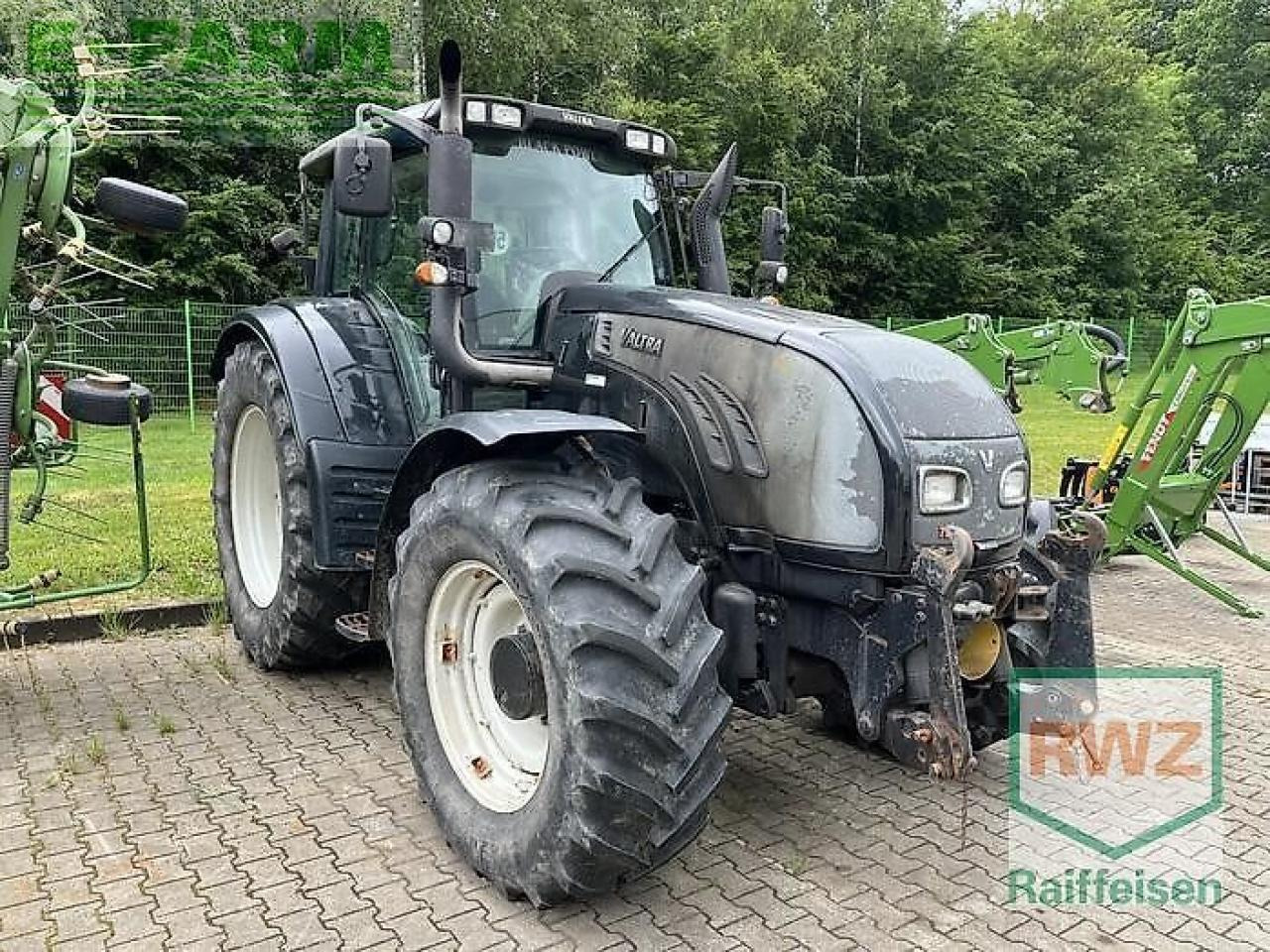 Valtra t202d - Trator: foto 2 Valtra t202d - Trator: foto 2