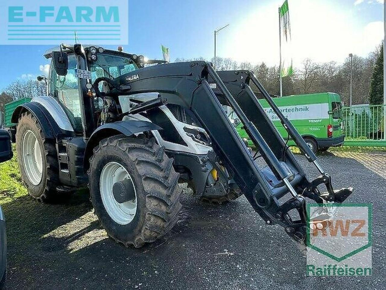 Valtra t215d - Trator: foto 1 Valtra t215d - Trator: foto 1