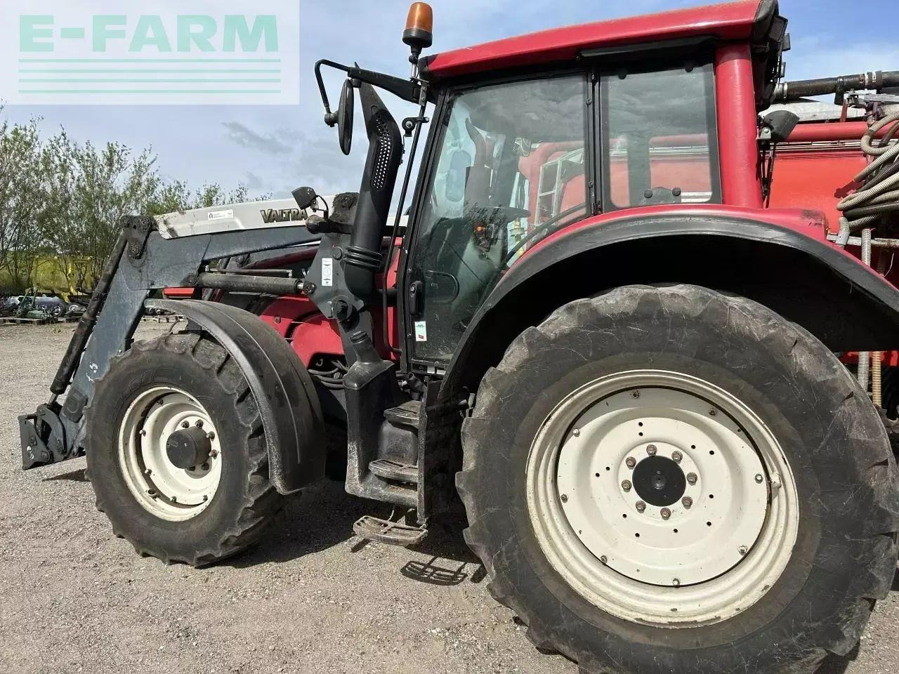 Valtra valtra n 143 - Trator: foto 2 Valtra valtra n 143 - Trator: foto 2