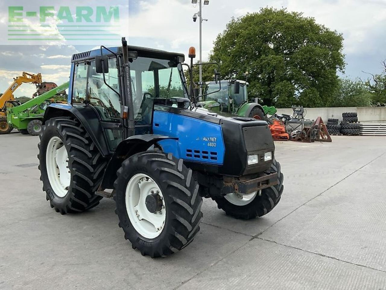Valtra valtra/valmet 6800 tractor (st23222) - Trator: foto 2 Valtra valtra/valmet 6800 tractor (st23222) - Trator: foto 2