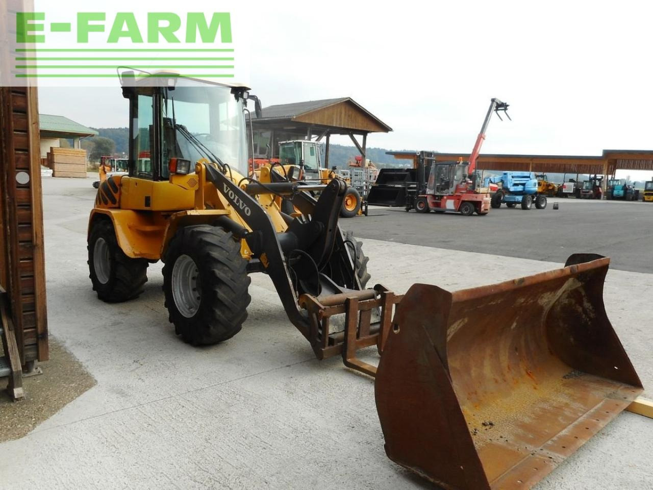 Volvo l35b-z/s ( 6.650kg ) - Mini escavadeira: foto 5 Volvo l35b-z/s ( 6.650kg ) - Mini escavadeira: foto 5