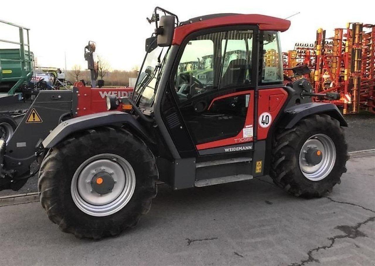 Weidemann teleskopradla. weidemann t7035 - Empilhador telescópico: foto 1 Weidemann teleskopradla. weidemann t7035 - Empilhador telescópico: foto 1