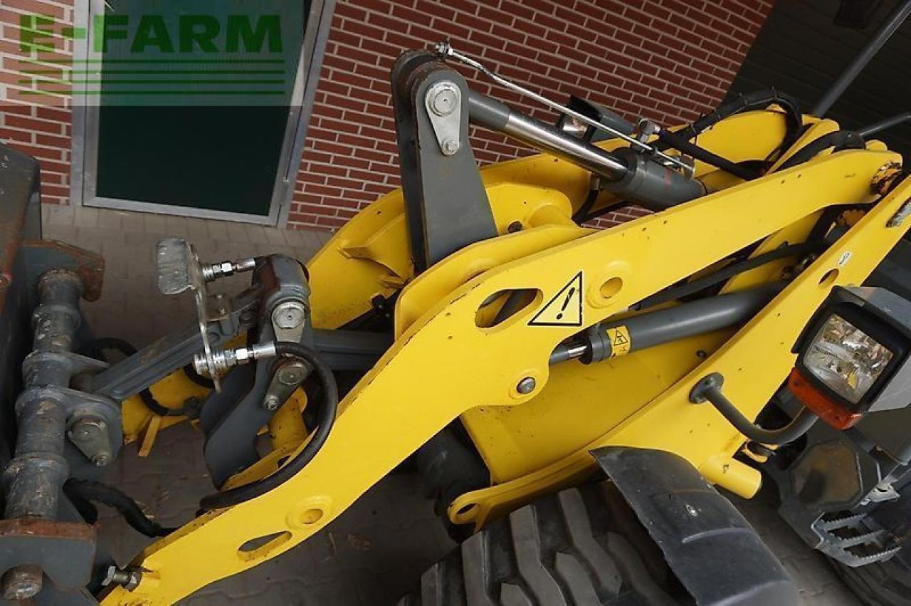 Weidemann wacker wl32 - Mini escavadeira: foto 4 Weidemann wacker wl32 - Mini escavadeira: foto 4