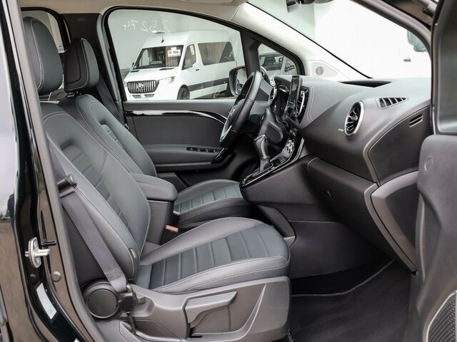 MERCEDES-BENZ EQT 200 Progressive,Navi,LED,Rückfahrkamera... - Furgão de passageiros, Carrinha elétrica: foto 3 MERCEDES-BENZ EQT 200 Progressive,Navi,LED,Rückfahrkamera... - Furgão de passageiros, Carrinha elétrica: foto 3