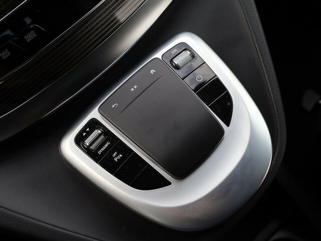 Furgão de passageiros, Carrinha elétrica MERCEDES-BENZ EQV 300 Avantgarde,lang,7Sitze,2xSchiebetür,LED...: foto 13 Furgão de passageiros, Carrinha elétrica MERCEDES-BENZ EQV 300 Avantgarde,lang,7Sitze,2xSchiebetür,LED...: foto 13