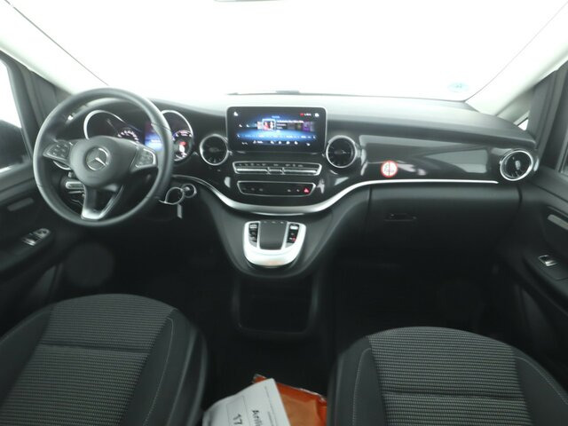 MERCEDES-BENZ EQV 300 Extralang,8Sitze,2xelektr.Schiebetür,LED... - Furgão de passageiros, Carrinha elétrica: foto 2 MERCEDES-BENZ EQV 300 Extralang,8Sitze,2xelektr.Schiebetür,LED... - Furgão de passageiros, Carrinha elétrica: foto 2