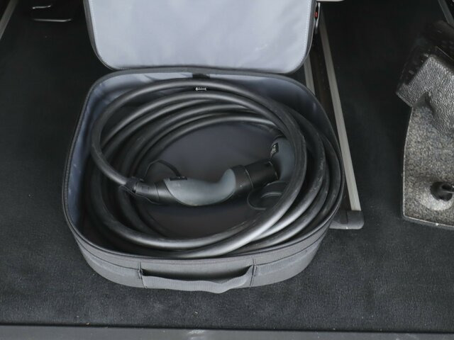 MERCEDES-BENZ EQV 300 Extralang,8Sitze,2xelektr.Schiebetür,LED - Furgão de passageiros, Carrinha elétrica: foto 3 MERCEDES-BENZ EQV 300 Extralang,8Sitze,2xelektr.Schiebetür,LED - Furgão de passageiros, Carrinha elétrica: foto 3