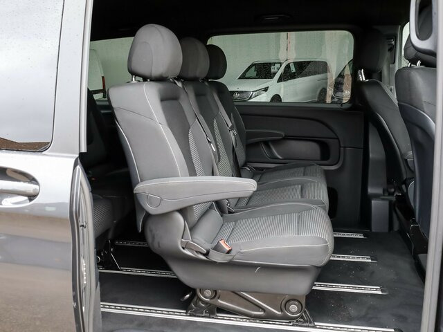 MERCEDES-BENZ EQV 300 ang,8Sitzer,2xSchiebetür,360°Kamera... - Micro-ônibus, Ônibus elétrico: foto 5 MERCEDES-BENZ EQV 300 ang,8Sitzer,2xSchiebetür,360°Kamera... - Micro-ônibus, Ônibus elétrico: foto 5