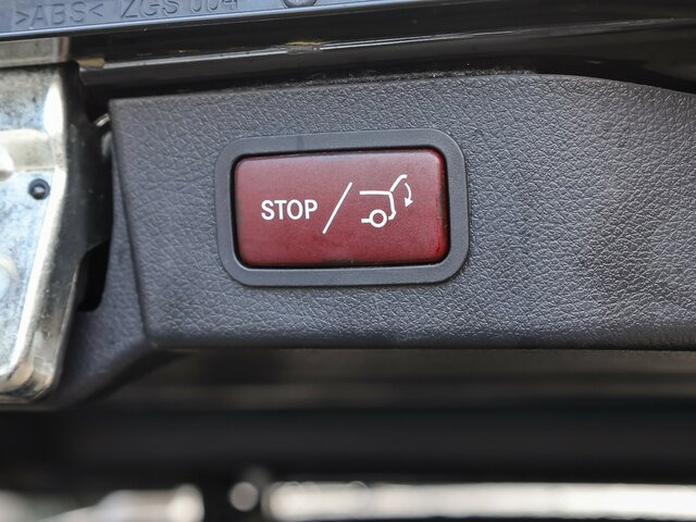 MERCEDES-BENZ EQV 300 lang,7Sitze,2xSchiebetür,LED,Distronic... - Furgão de passageiros, Carrinha elétrica: foto 3 MERCEDES-BENZ EQV 300 lang,7Sitze,2xSchiebetür,LED,Distronic... - Furgão de passageiros, Carrinha elétrica: foto 3