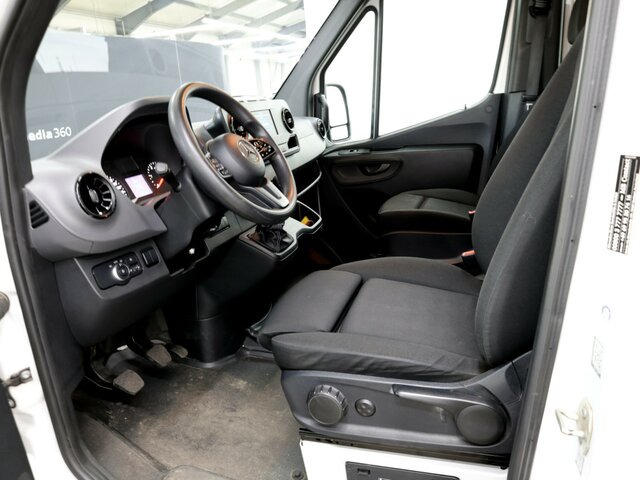 MERCEDES-BENZ Sprinter 314 CDI DOKA,Allrad,Standheizung - Furgão de toldo, Carrinha cabine dupla: foto 2 MERCEDES-BENZ Sprinter 314 CDI DOKA,Allrad,Standheizung - Furgão de toldo, Carrinha cabine dupla: foto 2