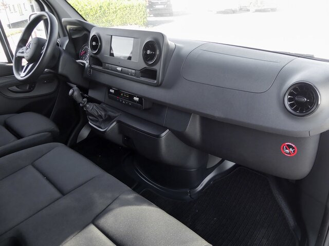 MERCEDES-BENZ Sprinter 314 CDI Kasten,3924,MBUX,Kamera - Furgão: foto 3 MERCEDES-BENZ Sprinter 314 CDI Kasten,3924,MBUX,Kamera - Furgão: foto 3