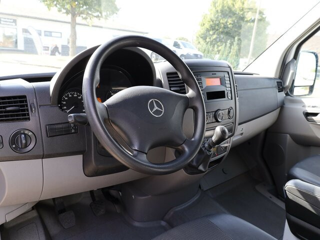 MERCEDES-BENZ Sprinter 316CDI DOKA,Allrad,AHK,TCO,Standhzg. - Furgão de toldo, Carrinha cabine dupla: foto 4 MERCEDES-BENZ Sprinter 316CDI DOKA,Allrad,AHK,TCO,Standhzg. - Furgão de toldo, Carrinha cabine dupla: foto 4