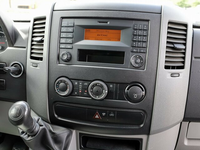 MERCEDES-BENZ Sprinter 316CDI DOKA,Allrad,Klima,Standhzg.... - Furgão caixa aberta, Carrinha cabine dupla: foto 5 MERCEDES-BENZ Sprinter 316CDI DOKA,Allrad,Klima,Standhzg.... - Furgão caixa aberta, Carrinha cabine dupla: foto 5