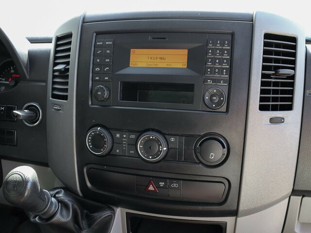 MERCEDES-BENZ Sprinter 316CDI Pritsche,Allrad,Klima... - Furgão caixa aberta: foto 3 MERCEDES-BENZ Sprinter 316CDI Pritsche,Allrad,Klima... - Furgão caixa aberta: foto 3