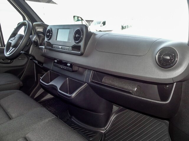 MERCEDES-BENZ Sprinter 317 CDI,3665mm,Automatik,Kamera... - Furgão: foto 3 MERCEDES-BENZ Sprinter 317 CDI,3665mm,Automatik,Kamera... - Furgão: foto 3