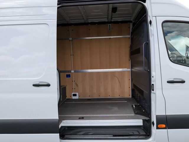 MERCEDES-BENZ Sprinter 317 CDI,3665mm,Automatik,Kamera - Furgão: foto 2 MERCEDES-BENZ Sprinter 317 CDI,3665mm,Automatik,Kamera - Furgão: foto 2