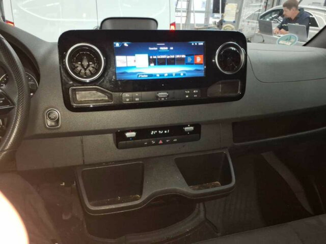 MERCEDES-BENZ Sprinter 317 CDI,3665mm,Automatik,Kamera... - Furgão: foto 3 MERCEDES-BENZ Sprinter 317 CDI,3665mm,Automatik,Kamera... - Furgão: foto 3