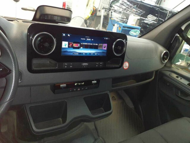 MERCEDES-BENZ Sprinter 317 CDI,3665mm,Automatik,Kamera... - Furgão: foto 5 MERCEDES-BENZ Sprinter 317 CDI,3665mm,Automatik,Kamera... - Furgão: foto 5