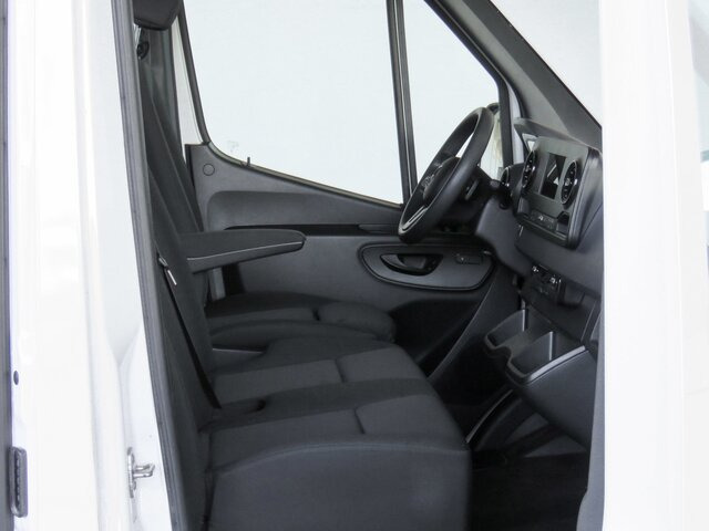 MERCEDES-BENZ Sprinter 317 CDI,3665mm,Automatik,Kamera... - Furgão: foto 2 MERCEDES-BENZ Sprinter 317 CDI,3665mm,Automatik,Kamera... - Furgão: foto 2