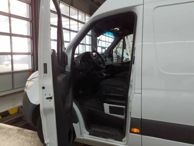 MERCEDES-BENZ Sprinter 317 CDI,3665mm,Automatik,Kamera... - Furgão: foto 2 MERCEDES-BENZ Sprinter 317 CDI,3665mm,Automatik,Kamera... - Furgão: foto 2
