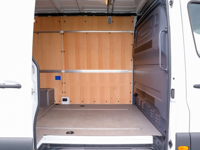 MERCEDES-BENZ Sprinter 317 CDI Kasten,L2H2,MBUX,Kamera - Furgão: foto 2 MERCEDES-BENZ Sprinter 317 CDI Kasten,L2H2,MBUX,Kamera - Furgão: foto 2