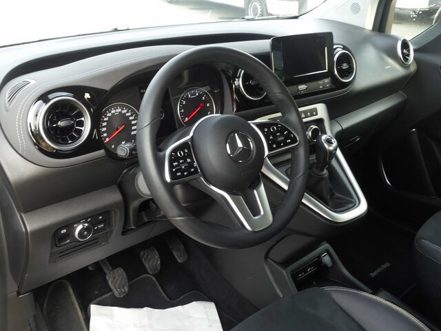 MERCEDES-BENZ T 180 Power Plus,MBUX,LED,Navi,Kamera,Tempomat - Furgão de passageiros: foto 4 MERCEDES-BENZ T 180 Power Plus,MBUX,LED,Navi,Kamera,Tempomat - Furgão de passageiros: foto 4