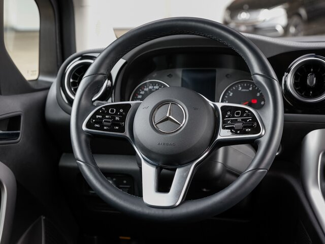 MERCEDES-BENZ T 180 Power Plus,MBUX,LED,Navi,Kamera,Tempomat - Furgão de passageiros: foto 5 MERCEDES-BENZ T 180 Power Plus,MBUX,LED,Navi,Kamera,Tempomat - Furgão de passageiros: foto 5