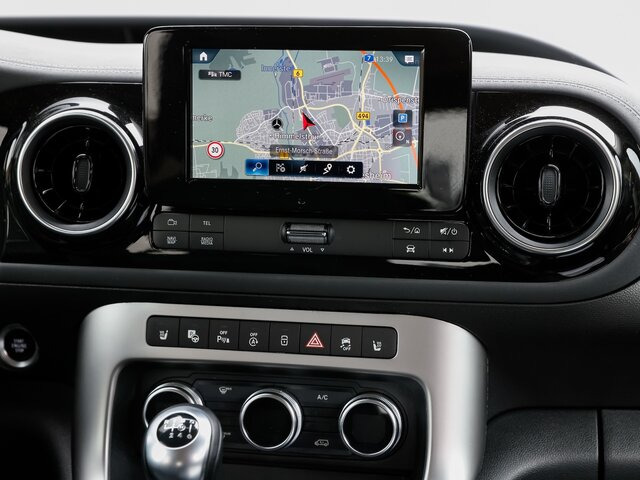 MERCEDES-BENZ T 180 Progressive,AHK,LED,Navi,Kamera,Tempomat... - Furgão de passageiros: foto 4 MERCEDES-BENZ T 180 Progressive,AHK,LED,Navi,Kamera,Tempomat... - Furgão de passageiros: foto 4