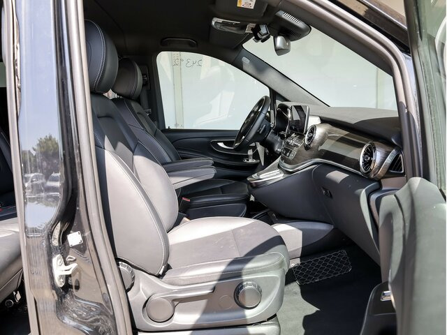 MERCEDES-BENZ V 300 Avantgarde Extralang,2xSchiebetür elektr.... - Furgão de passageiros: foto 5 MERCEDES-BENZ V 300 Avantgarde Extralang,2xSchiebetür elektr.... - Furgão de passageiros: foto 5