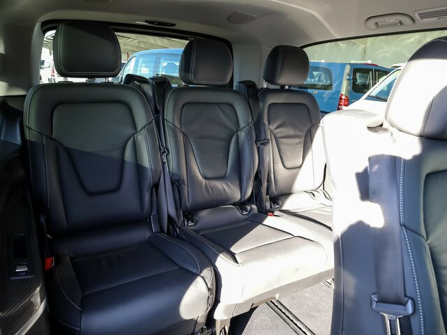 MERCEDES-BENZ V 300 Avantgarde Extralang,Allrad,2Schiebetüren... - Furgão de passageiros: foto 4 MERCEDES-BENZ V 300 Avantgarde Extralang,Allrad,2Schiebetüren... - Furgão de passageiros: foto 4