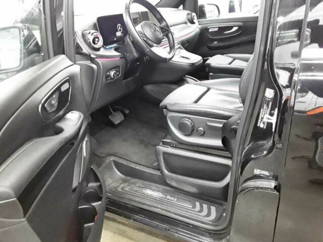 MERCEDES-BENZ V 300 Avantgarde Extralang,Allrad,7Sitzer,LED... - Furgão de passageiros: foto 2 MERCEDES-BENZ V 300 Avantgarde Extralang,Allrad,7Sitzer,LED... - Furgão de passageiros: foto 2