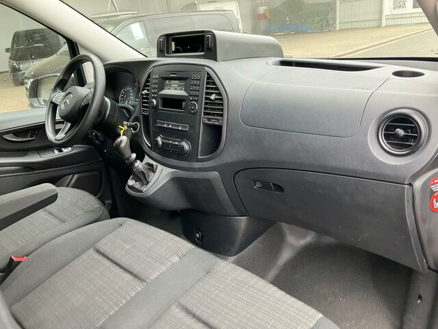 MERCEDES-BENZ Vito 114 Mixto Extralang,Klima,Tempomat,Standhzg... - Furgão de passageiros: foto 4 MERCEDES-BENZ Vito 114 Mixto Extralang,Klima,Tempomat,Standhzg... - Furgão de passageiros: foto 4