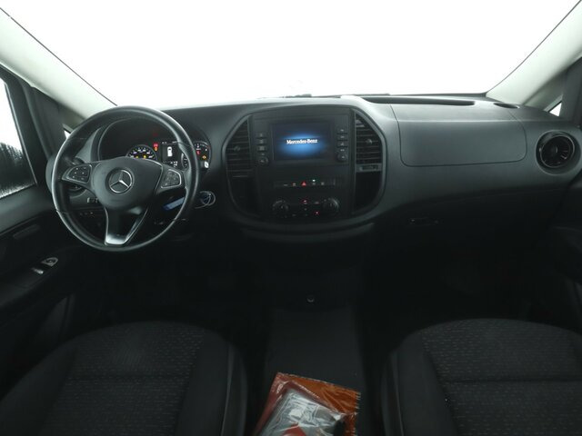 MERCEDES-BENZ Vito 114 TourerPro,Allrad,Automatik,Standhzg.... - Micro-ônibus, Furgão de passageiros: foto 2 MERCEDES-BENZ Vito 114 TourerPro,Allrad,Automatik,Standhzg.... - Micro-ônibus, Furgão de passageiros: foto 2
