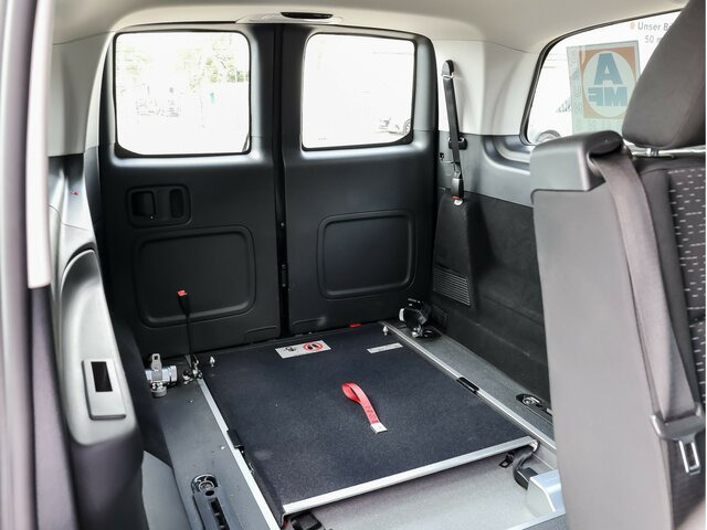 MERCEDES-BENZ Vito 114 TourerPro,Extralang,AMF Rollstuhlrampe - Furgão de passageiros: foto 5 MERCEDES-BENZ Vito 114 TourerPro,Extralang,AMF Rollstuhlrampe - Furgão de passageiros: foto 5