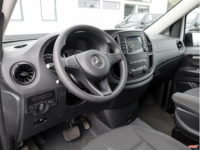 MERCEDES-BENZ Vito 114 TourerPro,Extralang,AMF Rollstuhlrampe - Furgão de passageiros: foto 5 MERCEDES-BENZ Vito 114 TourerPro,Extralang,AMF Rollstuhlrampe - Furgão de passageiros: foto 5