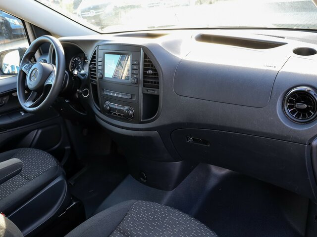 MERCEDES-BENZ Vito 114 TourerPro,lang,Automatik,8Sitze,Kamera... - Furgão de passageiros: foto 4 MERCEDES-BENZ Vito 114 TourerPro,lang,Automatik,8Sitze,Kamera... - Furgão de passageiros: foto 4