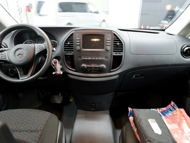 MERCEDES-BENZ Vito 114 TourerPro,lang,Automatik,8Sitze,Kamera... - Furgão de passageiros: foto 2 MERCEDES-BENZ Vito 114 TourerPro,lang,Automatik,8Sitze,Kamera... - Furgão de passageiros: foto 2