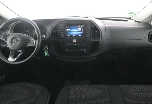 MERCEDES-BENZ Vito 116TourerPro ,Extralang,2xKlima,Kamera,AHK - Furgão de passageiros: foto 2 MERCEDES-BENZ Vito 116TourerPro ,Extralang,2xKlima,Kamera,AHK - Furgão de passageiros: foto 2