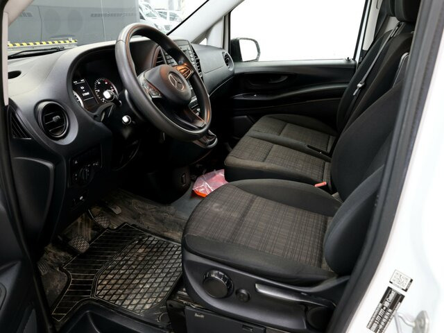MERCEDES-BENZ Vito114CDI KA lang ,Klima,Sortimo Regalsystem... - Furgão compacto: foto 2 MERCEDES-BENZ Vito114CDI KA lang ,Klima,Sortimo Regalsystem... - Furgão compacto: foto 2